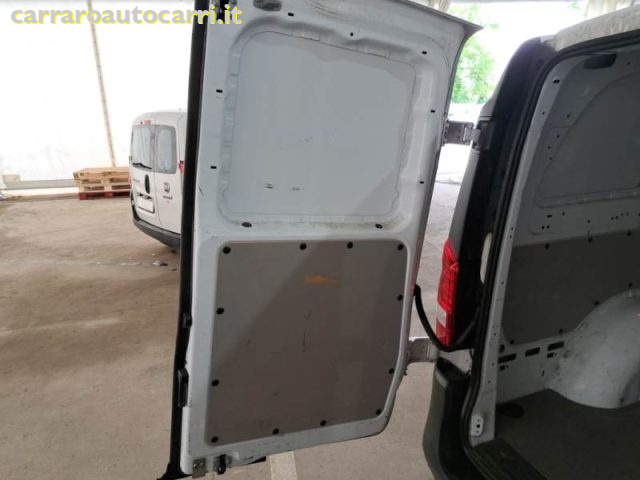 MERCEDES-BENZ Vito usata, con Climatizzatore
