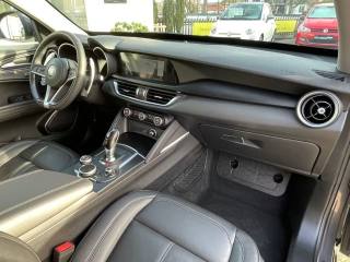 ALFA ROMEO Stelvio usata, con Vetri oscurati