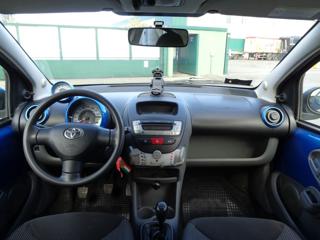 TOYOTA Aygo usata, con Sedile posteriore sdoppiato