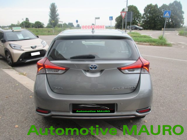 TOYOTA Auris usata, con Cerchi in lega