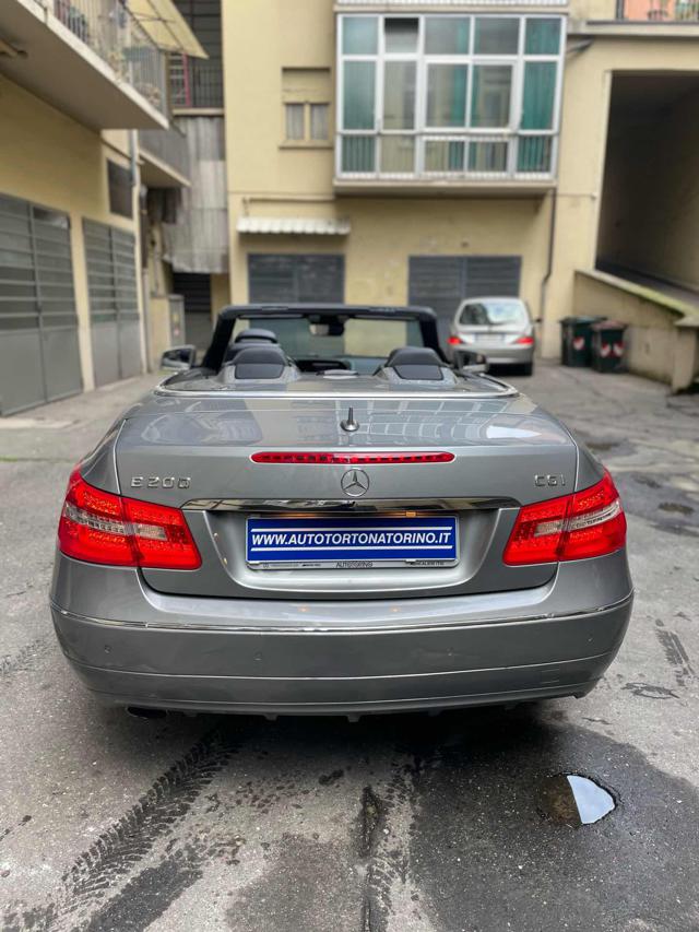 MERCEDES-BENZ E 200 usata, con Alzacristalli elettrici