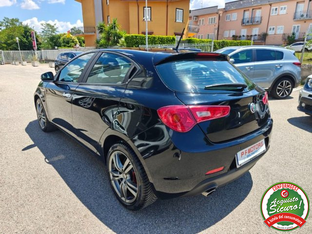 ALFA ROMEO Giulietta usata, con Autoradio