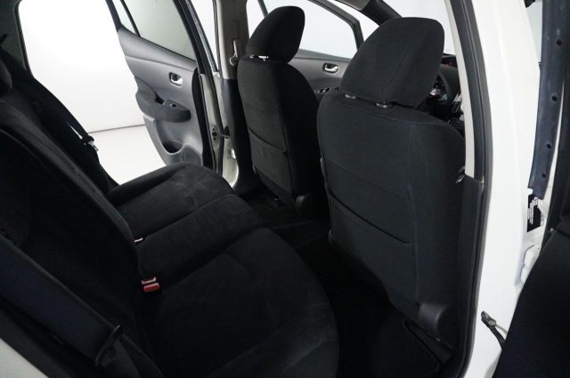 NISSAN Leaf usata, con Controllo automatico clima