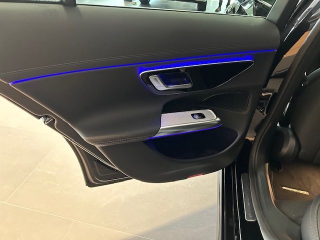 MERCEDES-BENZ E 220 usata, con Trazione integrale