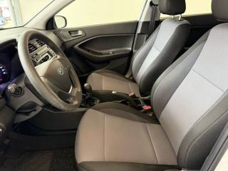 HYUNDAI i20 usata 21