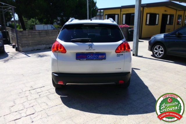 PEUGEOT 2008 usata, con Autoradio