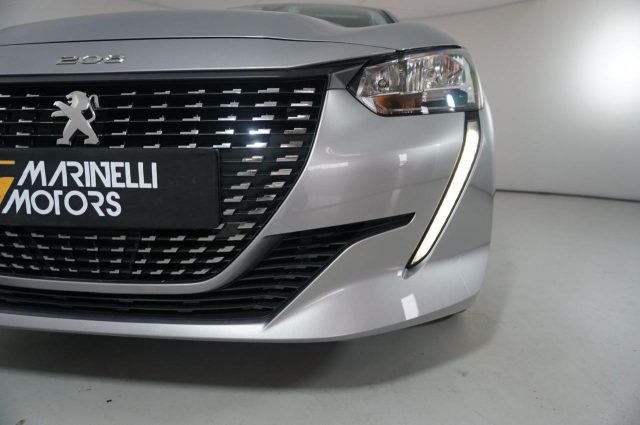 PEUGEOT 208 usata, con Volante in pelle