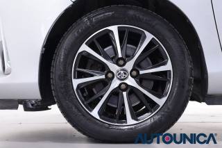 TOYOTA Yaris usata, con Fendinebbia