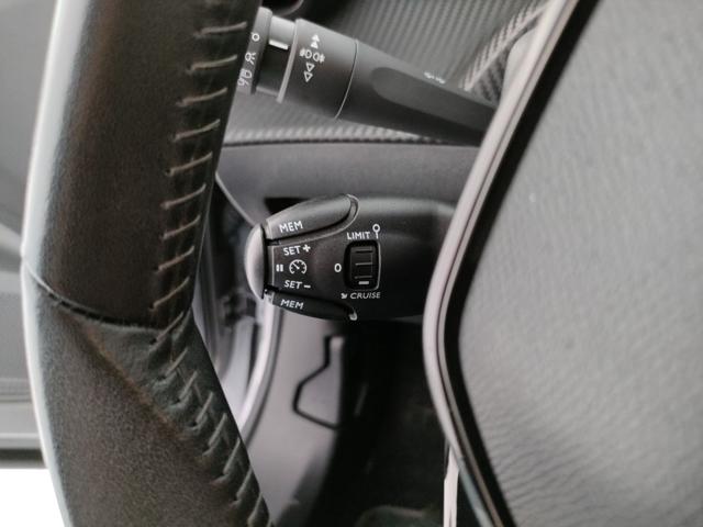 PEUGEOT 2008 usata, con Controllo automatico clima
