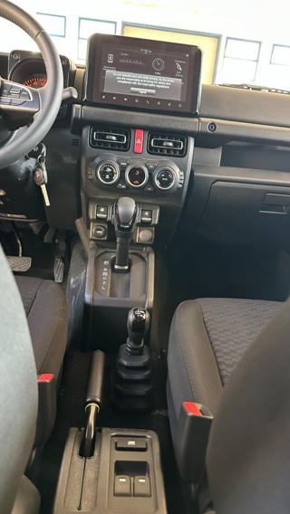 SUZUKI Jimny usata, con Servosterzo