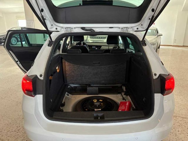 OPEL Astra usata, con ESP
