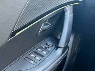 PEUGEOT 2008 usata, con Controllo vocale