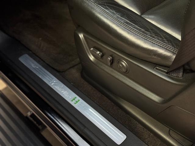 CADILLAC Escalade usata, con Volante in pelle