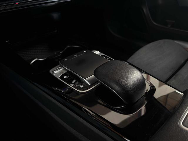 MERCEDES-BENZ A 180 usata, con Sedili riscaldati