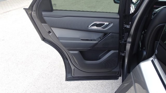 LAND ROVER Range Rover Velar usata, con Freno di stazionamento elettrico