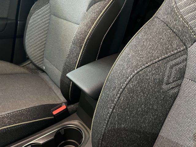 RENAULT Captur usata, con Sistema di navigazione