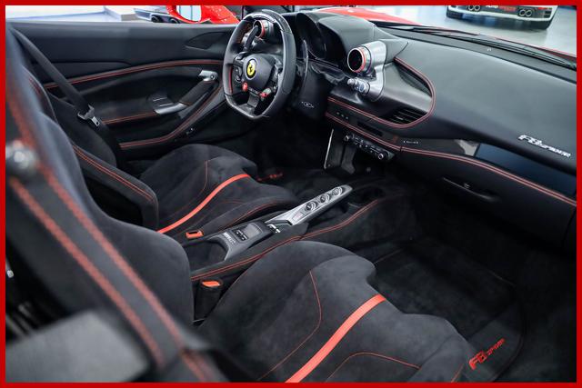 FERRARI F8 usata 11