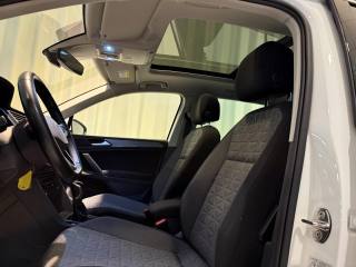 VOLKSWAGEN Tiguan usata, con Autoradio