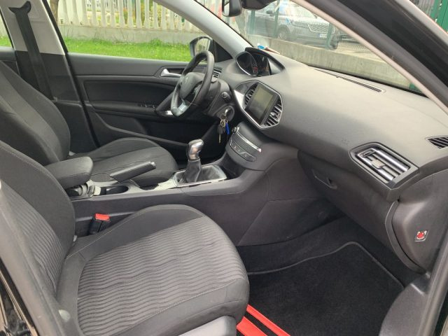 PEUGEOT 308 usata, con Cruise Control