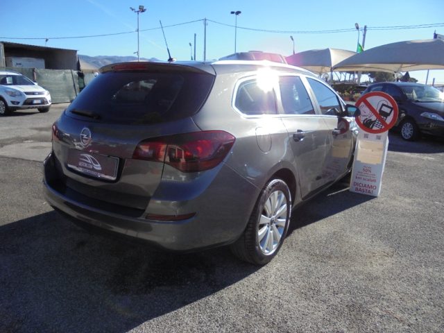 OPEL Astra usata, con Cruise Control
