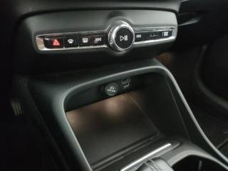 VOLVO XC40 usata, con USB