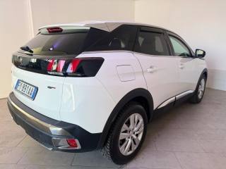 PEUGEOT 3008 usata 10