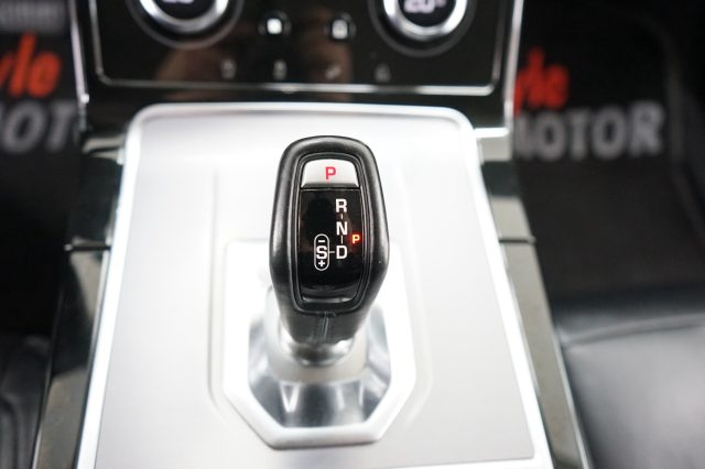 LAND ROVER Range Rover Evoque usata, con Schermo multifunzione interamente digitale