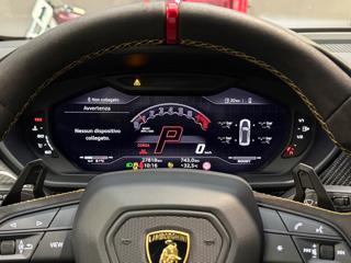 LAMBORGHINI Urus usata, con USB