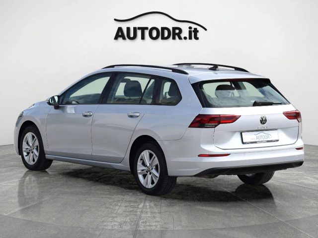 VOLKSWAGEN Golf Variant usata, con USB