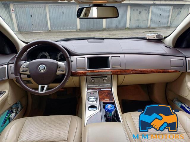 JAGUAR XF usata, con Controllo automatico clima