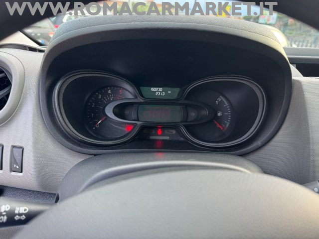 RENAULT Trafic usata 11