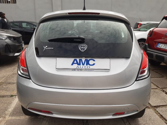 LANCIA Ypsilon usata, con Autoradio