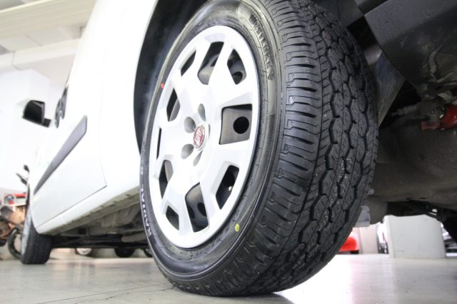 FIAT Doblo usata, con Monitoraggio pressione pneumatici