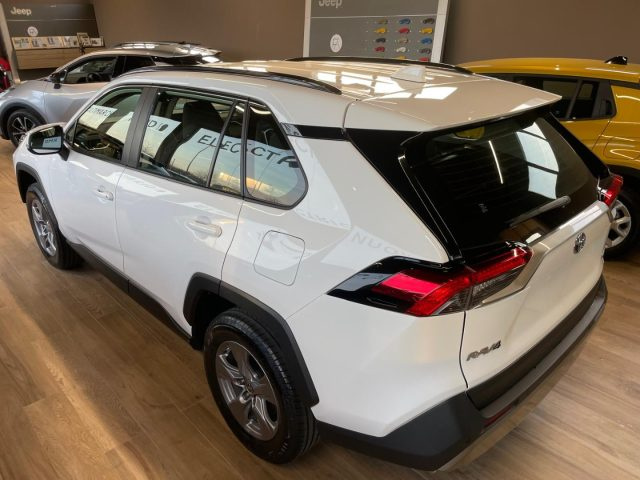 TOYOTA RAV 4 usata, con Cerchi in lega