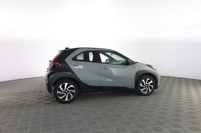 TOYOTA Aygo X usata 2