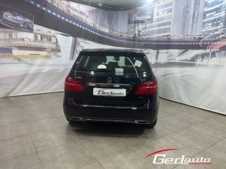 MERCEDES-BENZ B 180 usata, con Alzacristalli elettrici