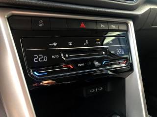 VOLKSWAGEN T-Roc usata, con Sensori di parcheggio anteriori