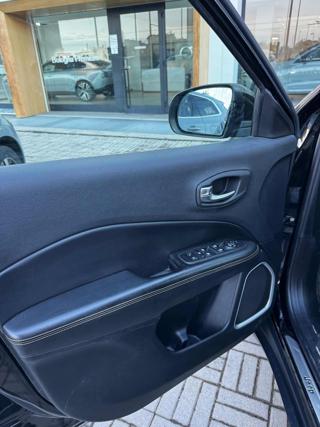 JEEP Compass usata, con Alzacristalli elettrici