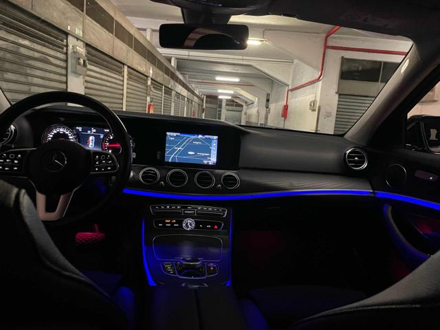 MERCEDES-BENZ E 200 usata, con Chiusura centralizzata