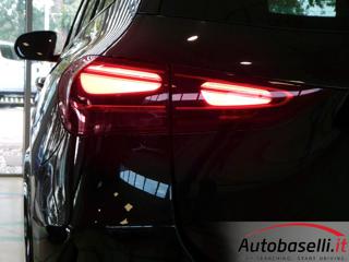 MERCEDES-BENZ GLA 180 usata, con Fari LED