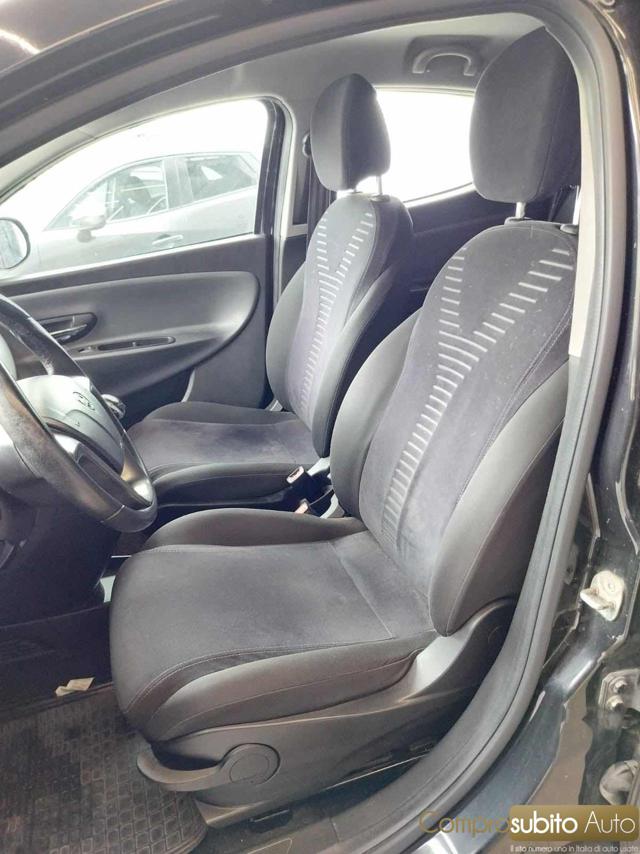 LANCIA Ypsilon usata 22