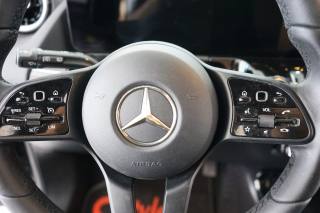 MERCEDES-BENZ B 180 usata, con Schermo multifunzione interamente digitale