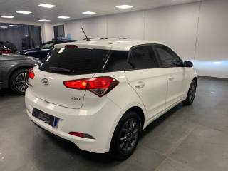 HYUNDAI i20 usata, con Airbag Passeggero