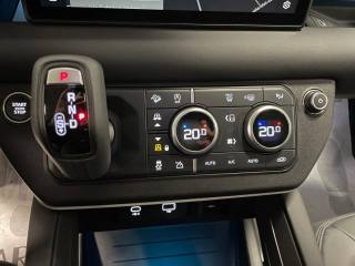 LAND ROVER Defender usata, con Trazione integrale