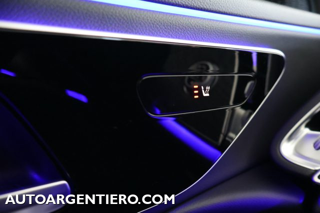 MERCEDES-BENZ E 220 usata, con Isofix