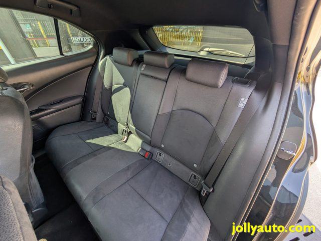 LEXUS UX 250h usata, con Volante multifunzione