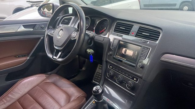 VOLKSWAGEN Golf Variant usata, con Climatizzatore