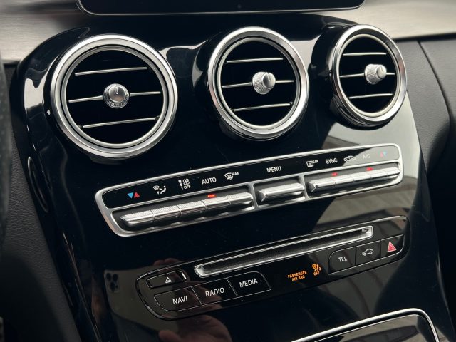 MERCEDES-BENZ C 220 usata, con Lettore CD