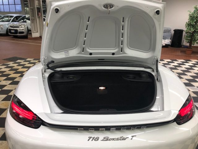 PORSCHE 718 Spyder usata 21