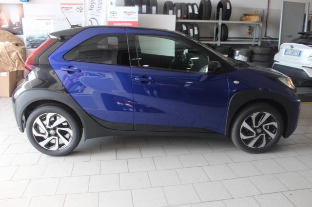 TOYOTA Aygo X usata, con Autoradio digitale